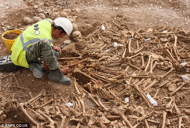 Picture 1 of The identity mystery of 54 headless skeletons
