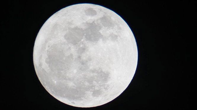 Picture 32 of The image of Super Moon is 70 years only once in Vietnam