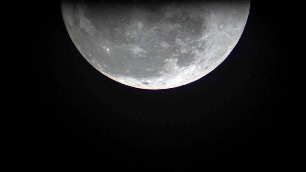 Picture 35 of The image of Super Moon is 70 years only once in Vietnam