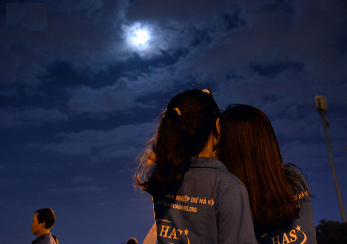 Picture 49 of The image of Super Moon is 70 years only once in Vietnam