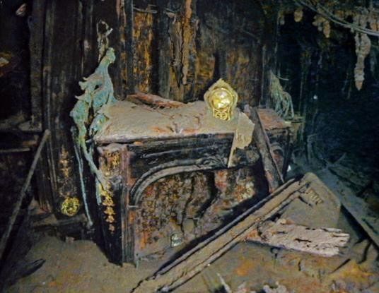 Picture 6 of The images of the wreck of the Titanic at a depth of 4,000m under the sea have just been taken