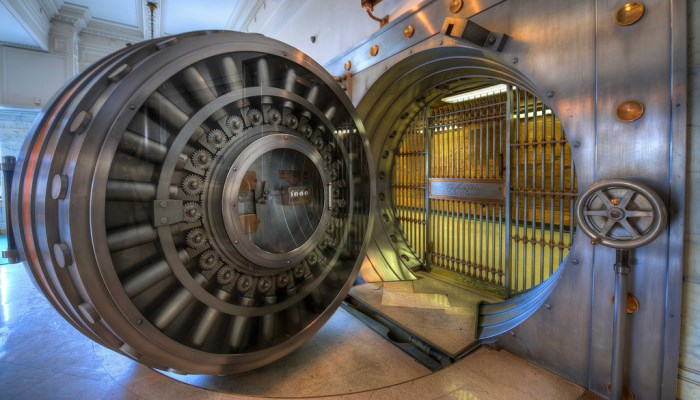 The impenetrable gold tunnels in the world images 2