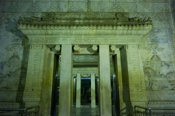 Picture 3 of The inexplicable mystery inside the Qianlong tomb