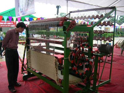 Picture 6 of The invention of barefoot farmers