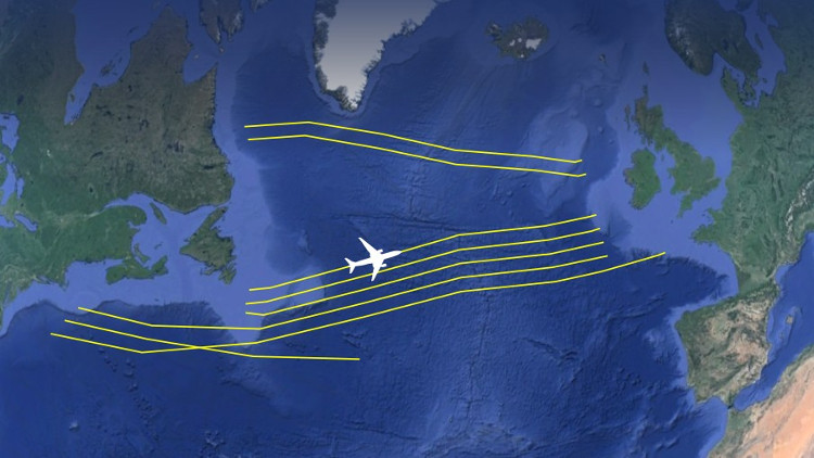 Picture 1 of The invisible highway network for aircraft in the Atlantic Ocean