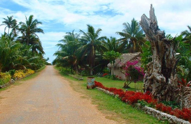 Picture 4 of The island where the son is taught by the older sister how to