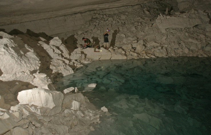 Picture 1 of The lake nearly 3 billion years can contain alien life