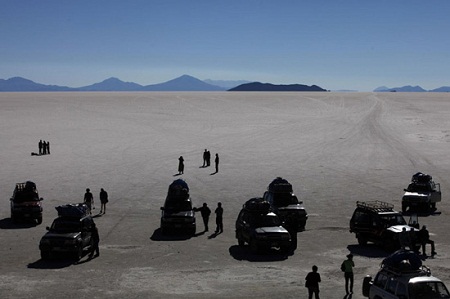 Picture 10 of The largest salt field in the world is 4,000m high