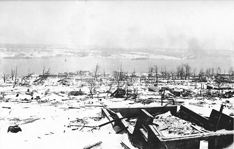 Picture 5 of The largest ship explosion in history, killing 2000 people, leveling seaports