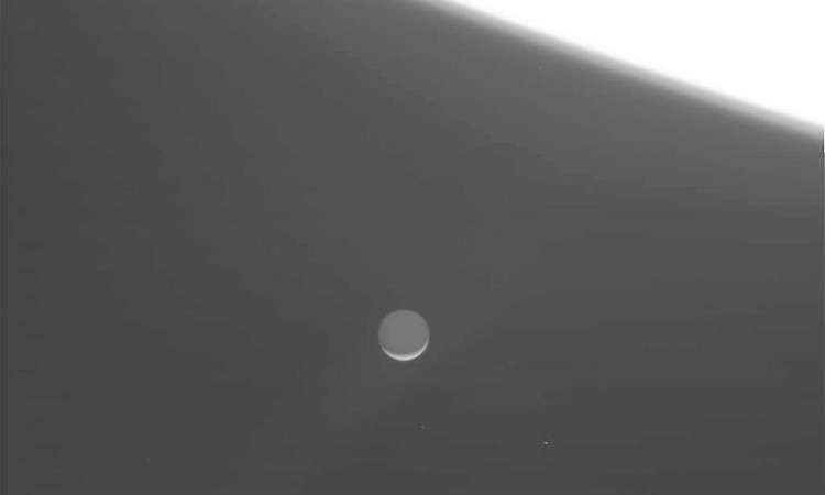 Picture 3 of The last photos of Cassini in the Saturn mission