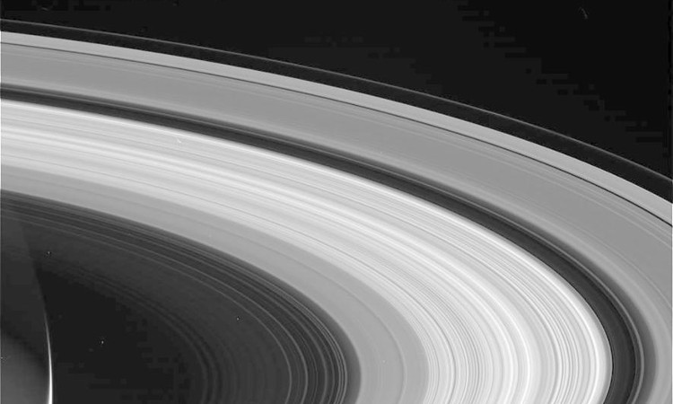 Picture 4 of The last photos of Cassini in the Saturn mission