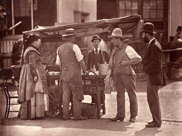 Picture 7 of The life of people in the bottom of society in London in the 19th century