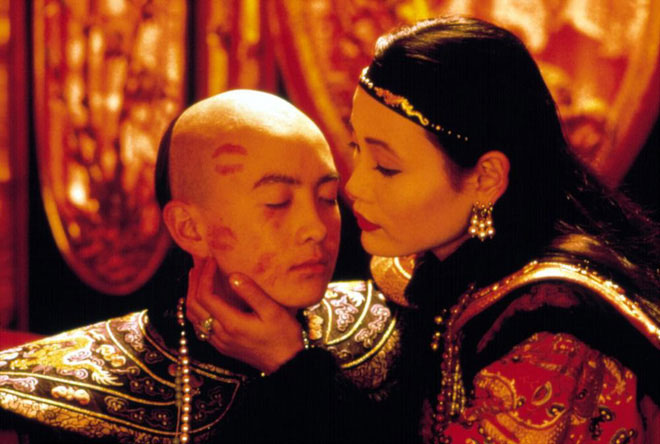 Picture 2 of The life of the Queen is immersed in Thanh