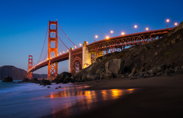 Picture 2 of The longest plan to rebuild cable-stayed bridges in the world after 80 years