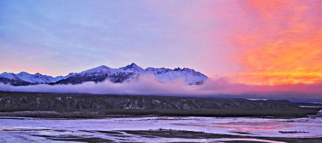 Picture 15 of The 'magic' images of winter in Alaska