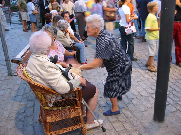 Picture 1 of The main reason women live longer than men