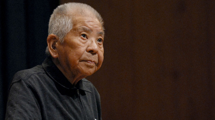 Picture 1 of The man 2 times the atomic bomb did not die