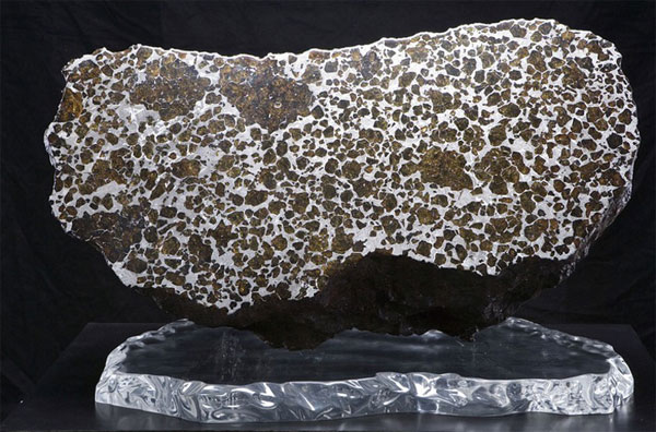Picture 6 of The meteorite is extremely 'terrifying', more sparkling than pure gold