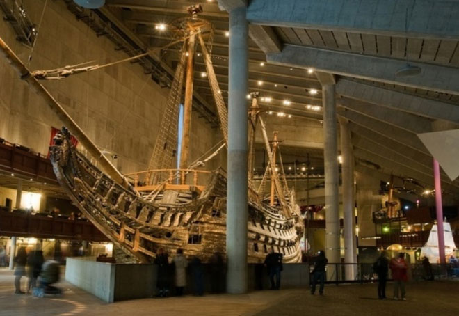 Picture 13 of The most costly mistakes ever happened in history, there are cases of tens of billions of dollars