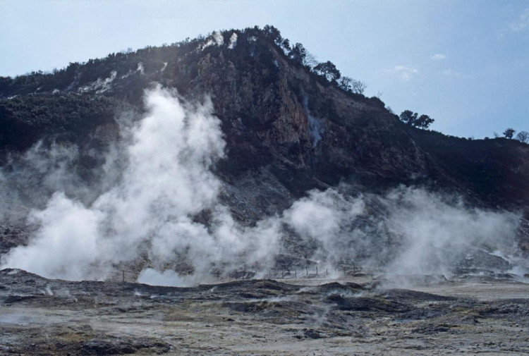 Picture 2 of The most dangerous super volcano Earth can