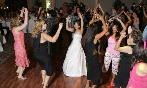 Picture 6 of The most exotic wedding customs in the world