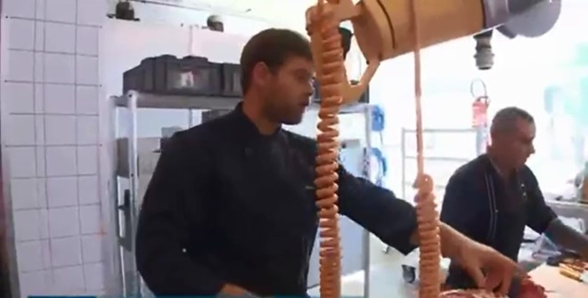 Picture 7 of The most expensive process for freezing beef in the world