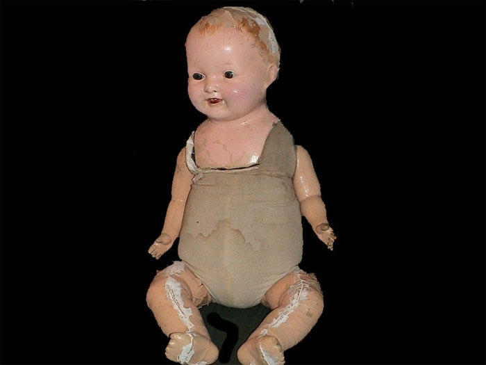 Picture 11 of The most famous haunted dolls of all time