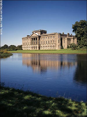 Picture 7 of The most famous haunted houses in England