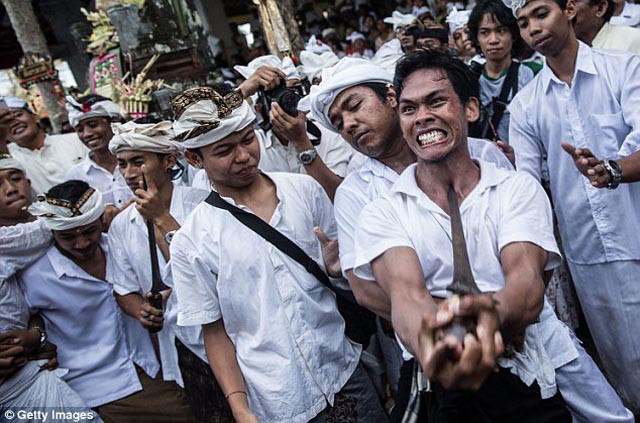 Picture 6 of The most gruesome religious ritual in the world