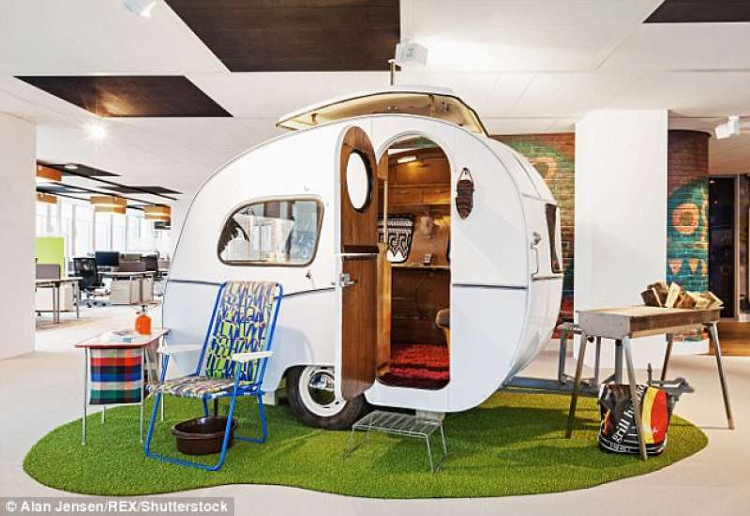 Picture 8 of The most incredible things in the world's most bizarre workplace - Google
