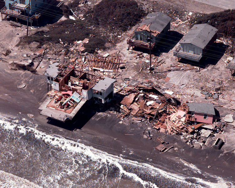 Picture 9 of The most intense super typhoons in the history of the Atlantic
