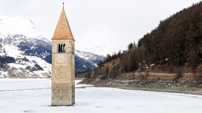 Picture 9 of The most mysterious ghost towns on earth