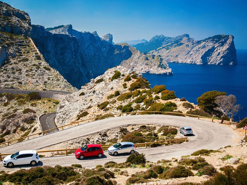 Picture 14 of The most spectacular routes on the planet