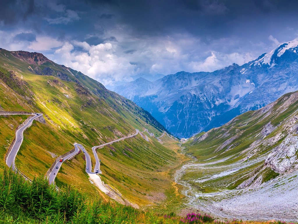 Picture 15 of The most spectacular routes on the planet
