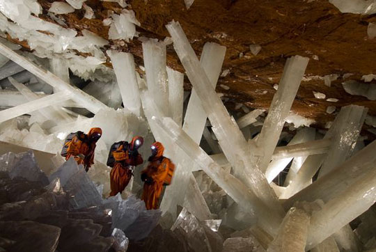 Picture 7 of The most unique crystal cave in the world