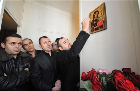 Picture 1 of The mother in the picture of