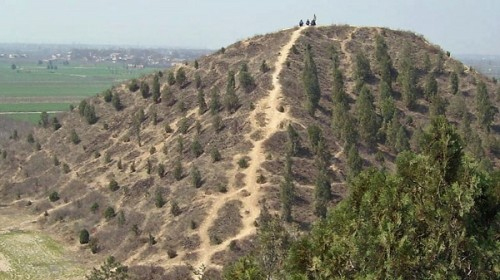 Picture 2 of The mysterious Chinese pyramids exist today