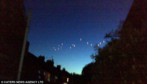 Picture 2 of The mysterious flying objects in the UK