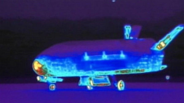 Picture 1 of The mysterious spacecraft X-37B has returned to Earth