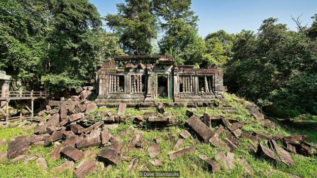 Picture 3 of The mystery of an ancient temple sits deep in the forest in Cambodia
