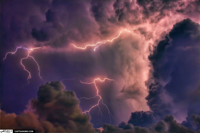 Picture 2 of The mystery of crazy lightning storms on Jupiter has a solution!