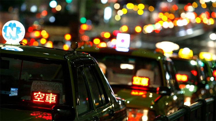 Picture 1 of The mystery of hallucinations 'ghost passengers' in Japan