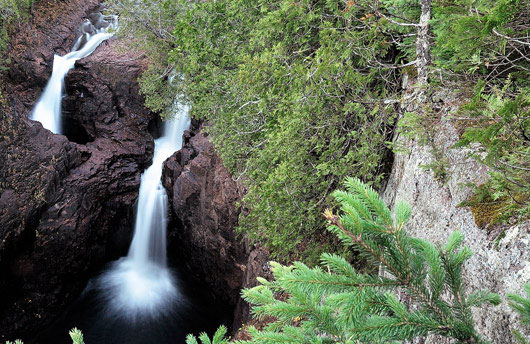 Picture 2 of The mystery of the waterfall flowing in