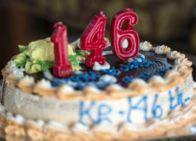 Picture 3 of The oldest man in the world organized his 146th birthday