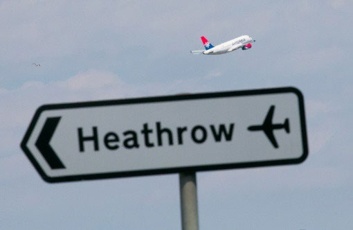 Picture 3 of The origin of the 'ghost flight' disturbs London's sky