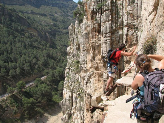 Picture 8 of The path of