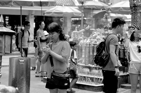 Picture 3 of The peace of the Erawan Shrine before the bombing