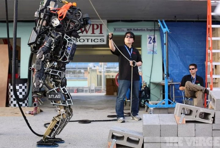 Picture 2 of The Pentagon has plans for AI to enlist into a fighting force
