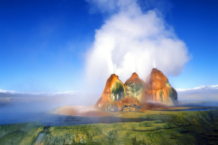 Picture 8 of The places are strange like other planets