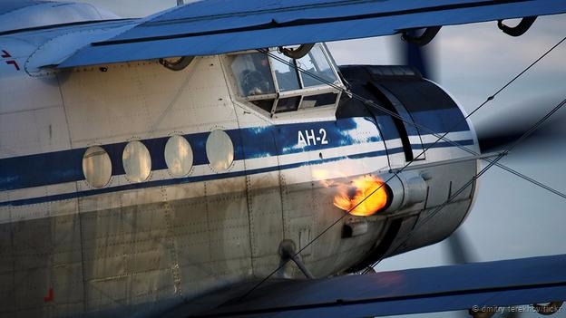 Picture 3 of The plane can ... fly back, pride of North Korea
